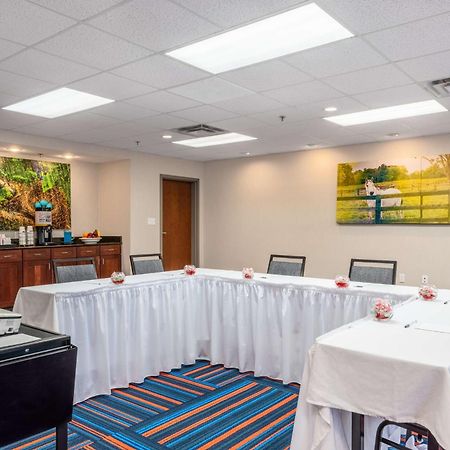 Hampton Inn & Suites Хопкинсвилл Экстерьер фото
