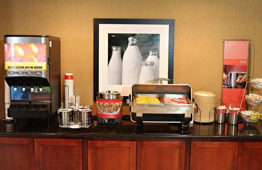 Hampton Inn & Suites Хопкинсвилл Экстерьер фото