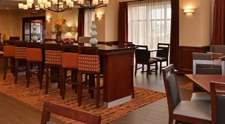 Hampton Inn & Suites Хопкинсвилл Экстерьер фото